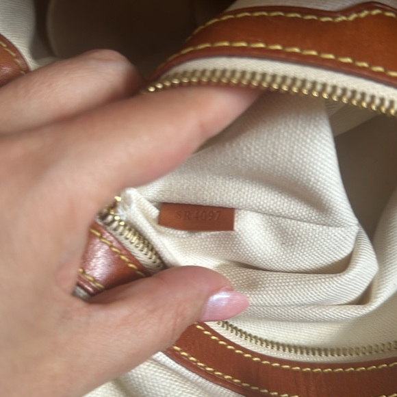 Tisse sac rayure Louis Vuitton Limited édition - Picture 11 of 13